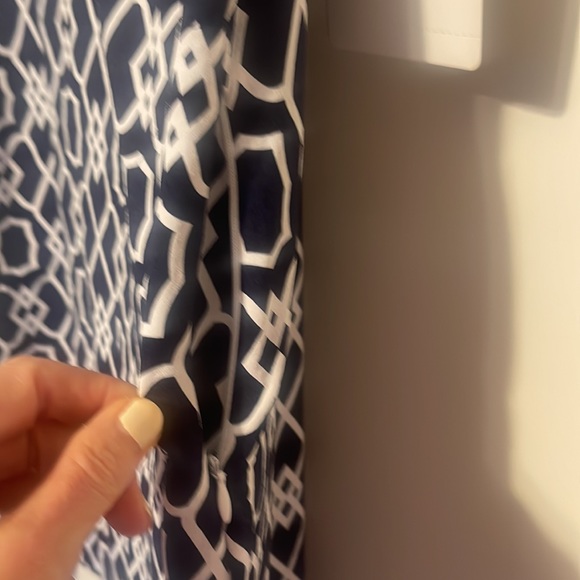 Navy and white pattern dress - Picture 5 of 7